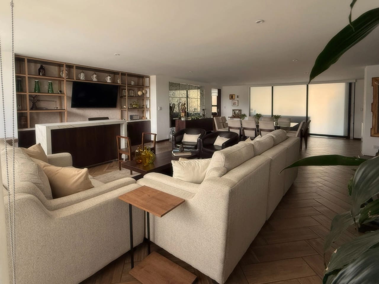 Apartamento grande Naori Zona 10 VENTA — Apartamento en Venta en Zona 10, Guatemala, Ciudad — foto 4 de 12