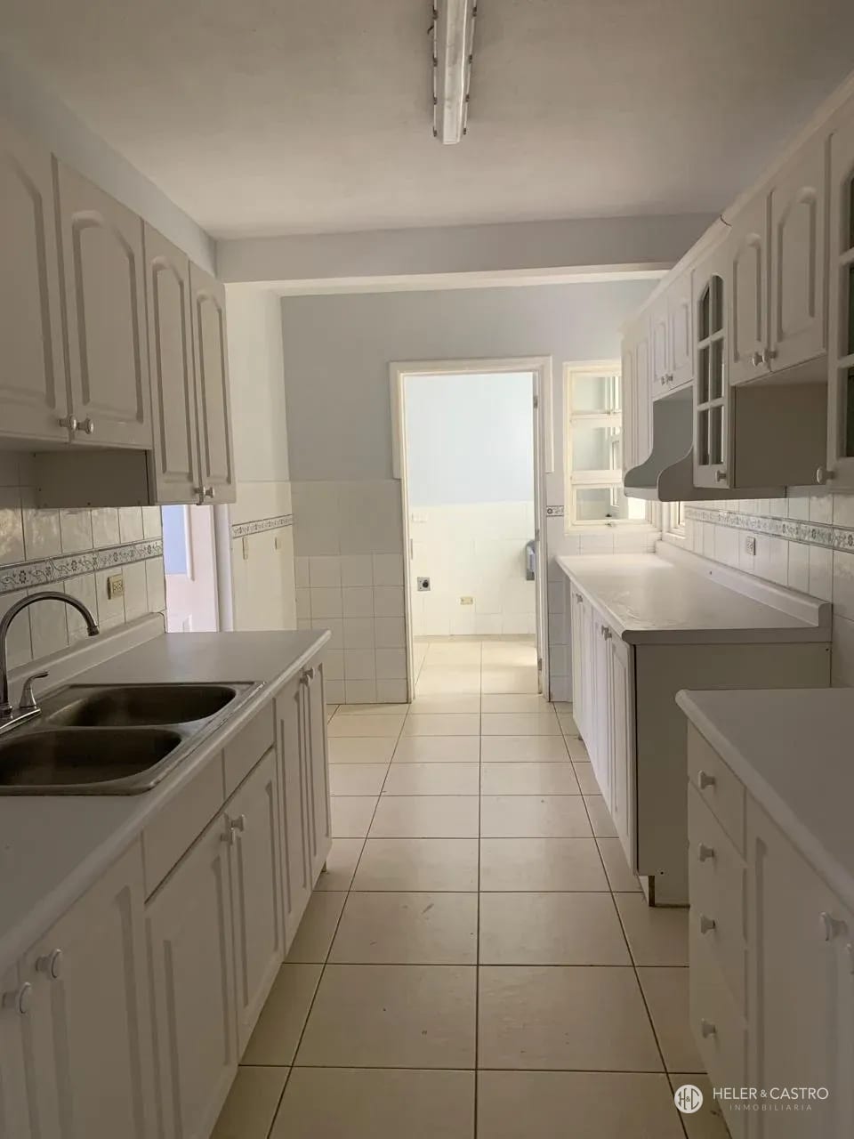 Apartamento en Avenida Hincapié — Apartamento en Alquiler en Zona 13, Guatemala, Ciudad — foto 4 de 7