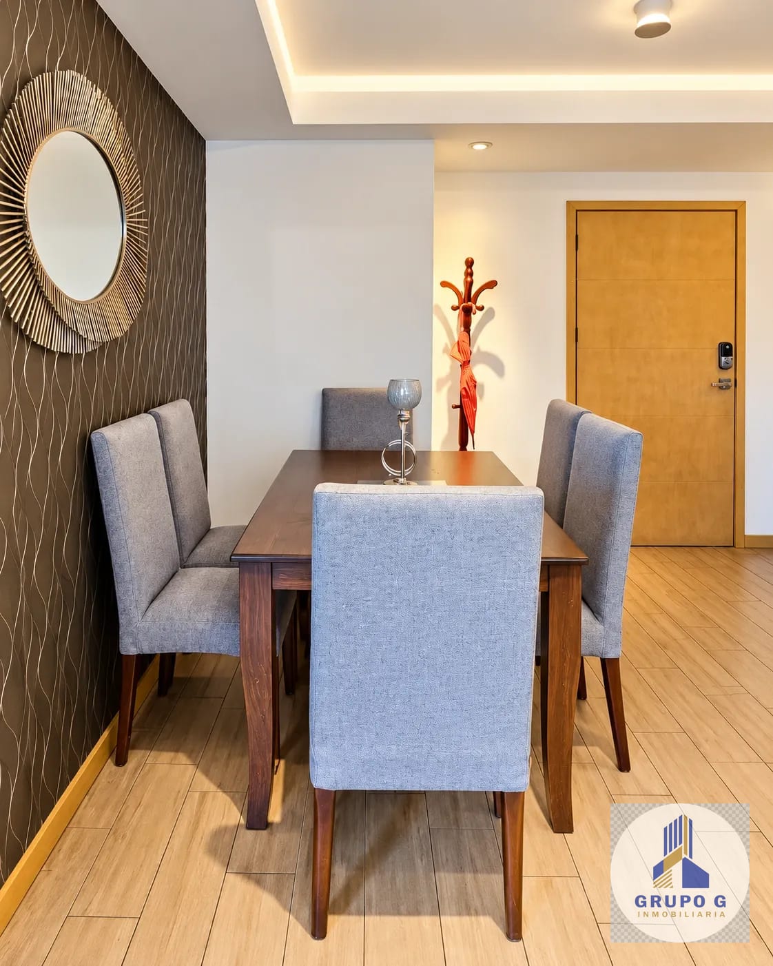 Apartamento en venta zona 10 Amueblado — Apartamento en Venta en Zona 10, Guatemala, Ciudad — foto 3 de 10