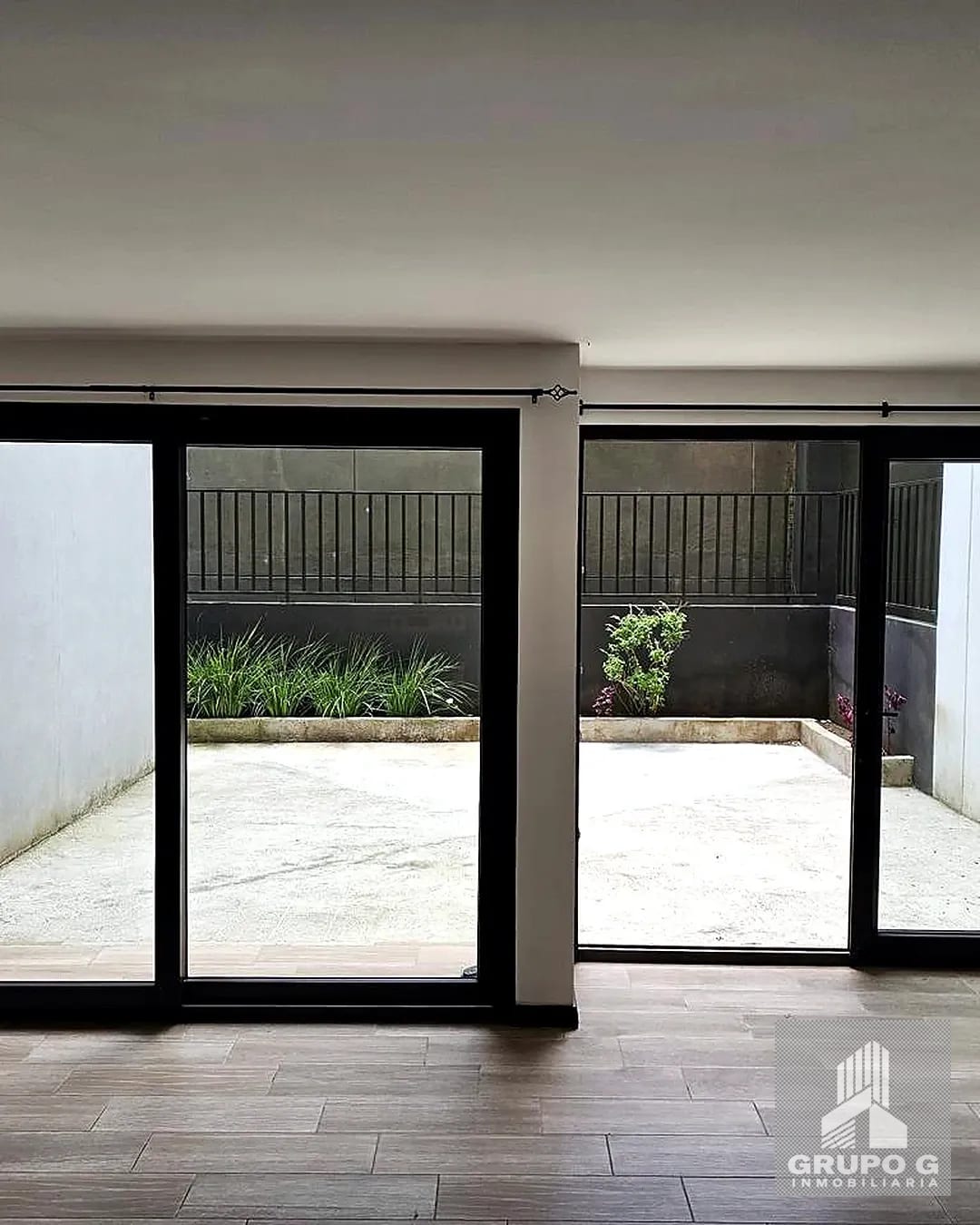 Apartamento en Renta en Zona 16 en Primer Nivel con Jardín — Apartamento en Alquiler en Zona 16, Guatemala, Ciudad — foto 5 de 11
