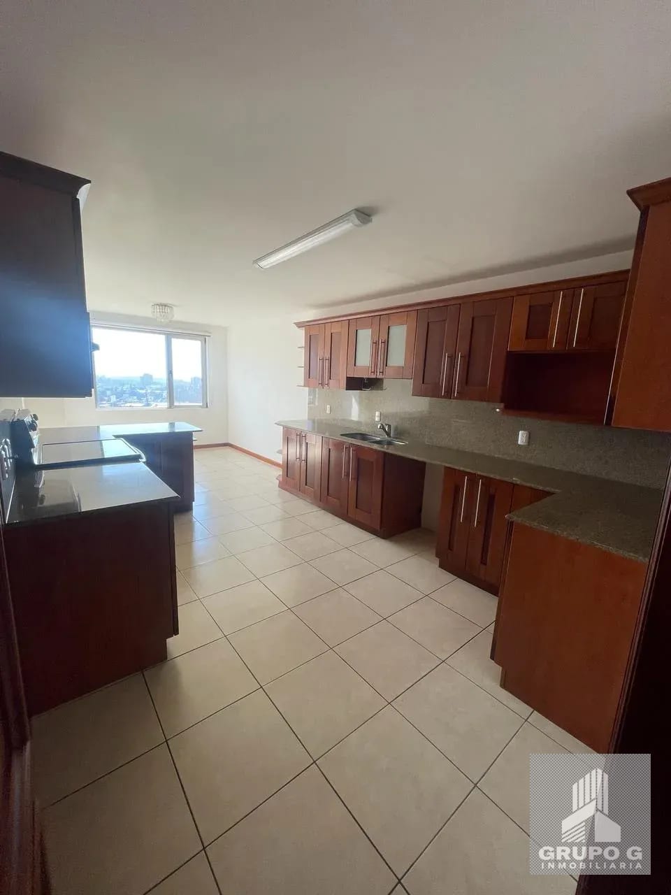 Apartamento en Renta en Zona 15 con Balcón — Apartamento en Alquiler en Zona 15, Guatemala, Ciudad — foto 3 de 12