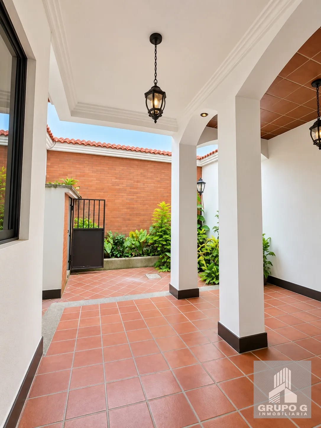 Casa en Venta en Zona 16, Dentro de Garita — Apartamento en Venta en Zona 16, Guatemala, Ciudad — foto 2 de 9