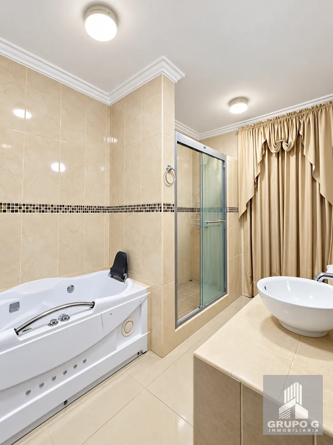 Casa en Venta en Zona 16, Dentro de Garita — Apartamento en Venta en Zona 16, Guatemala, Ciudad — foto 3 de 9