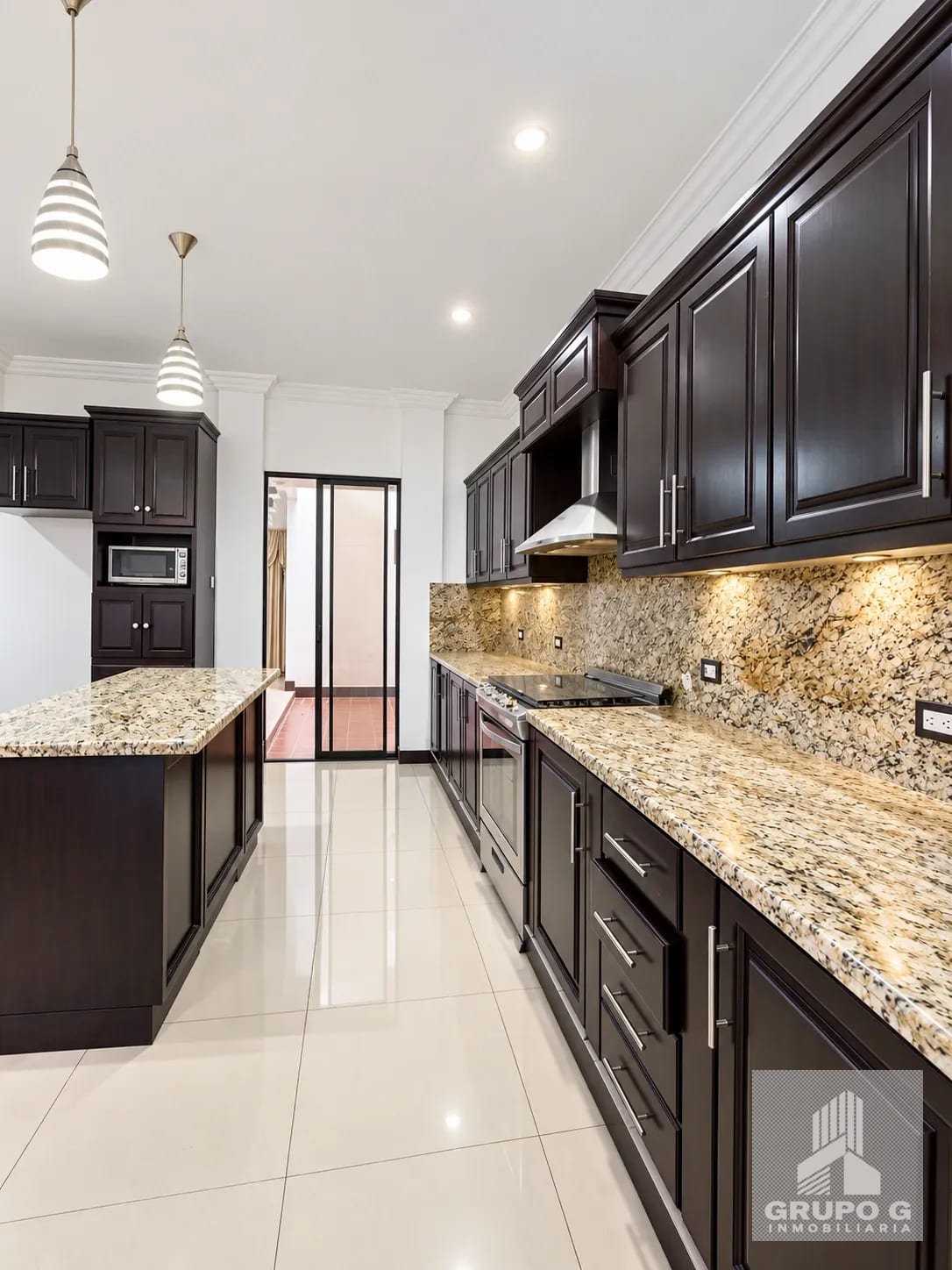 Casa en Venta en Zona 16, Dentro de Garita — Apartamento en Venta en Zona 16, Guatemala, Ciudad — foto 6 de 9