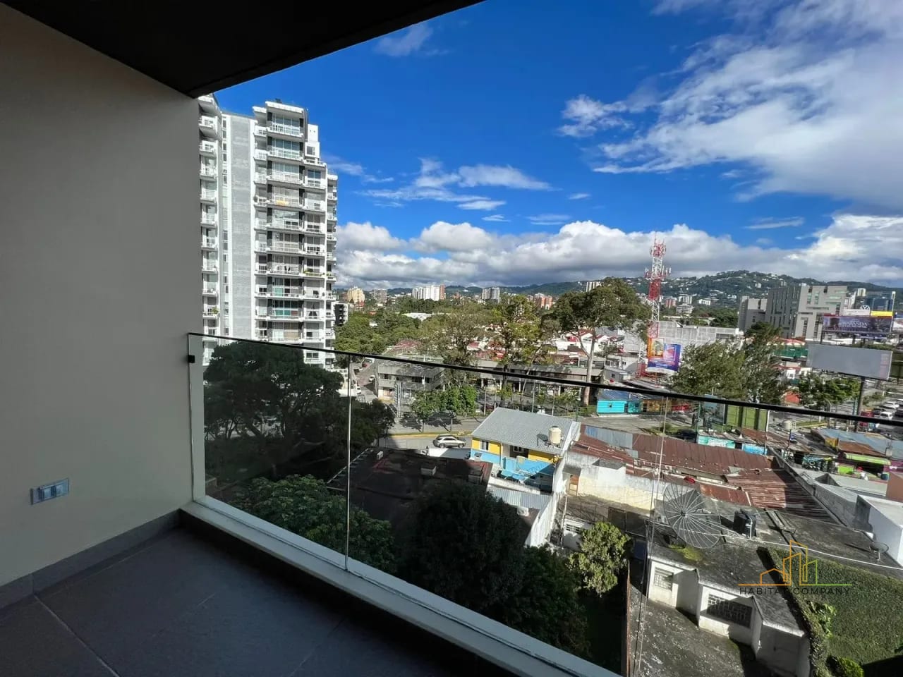 Apartamento en Venta IQ10 Zona 10 | 2 Habitaciones | 2 Parqueos | Balcón | Amenidades Premium | US$225,000 — Apartamento en Venta en IQ10, Zona 10, Guatemala, Ciudad — foto 6 de 6