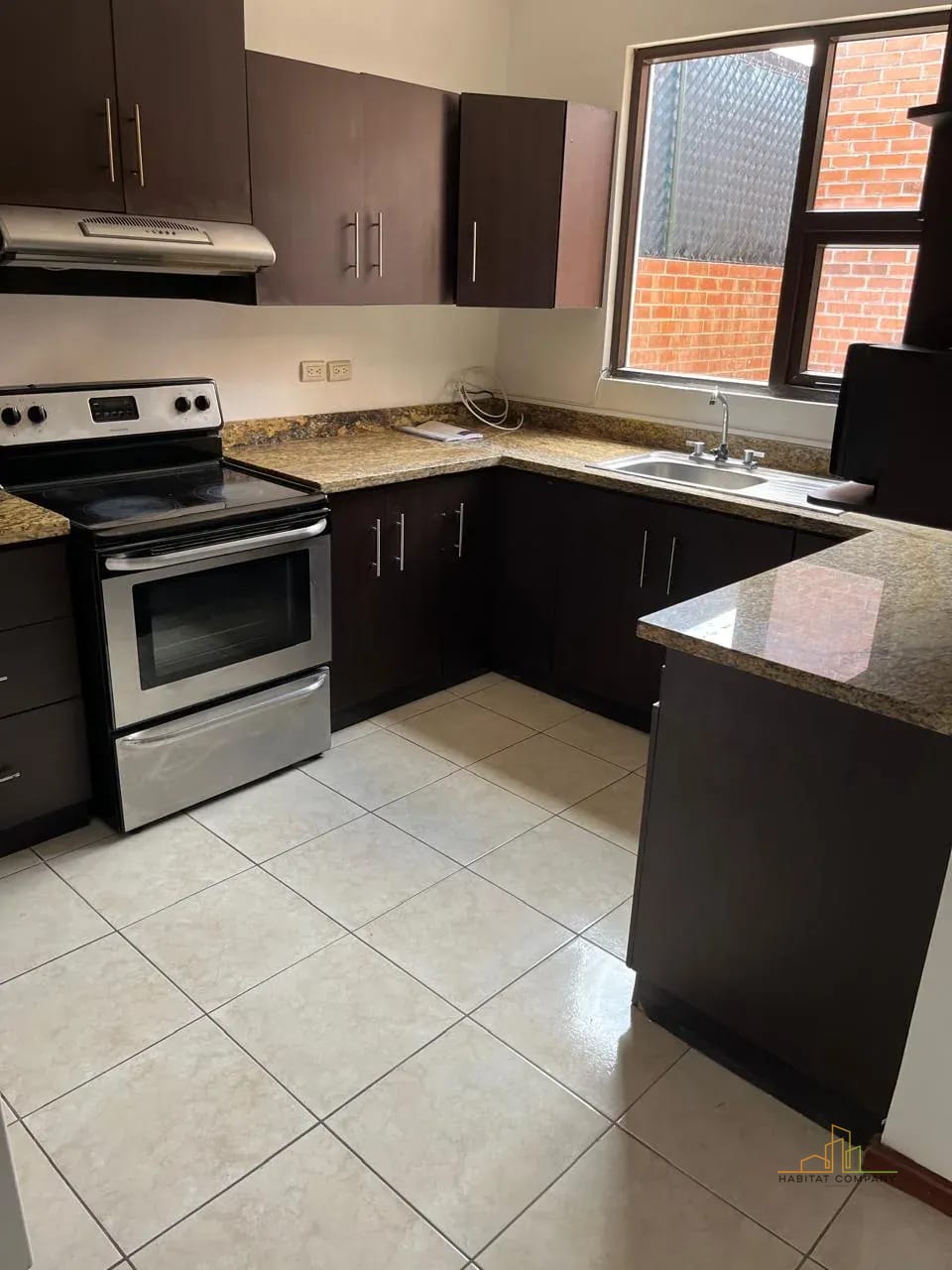 Cocina-Buena-Fuente — Casa de 1 Nivel enVenta | Buena Fuente |Venta $275,000 | 281 m2 — Casa en Venta en Buena Fuente, Carretera a El Salvador, Guatemala, Ciudad — foto 11 de 13