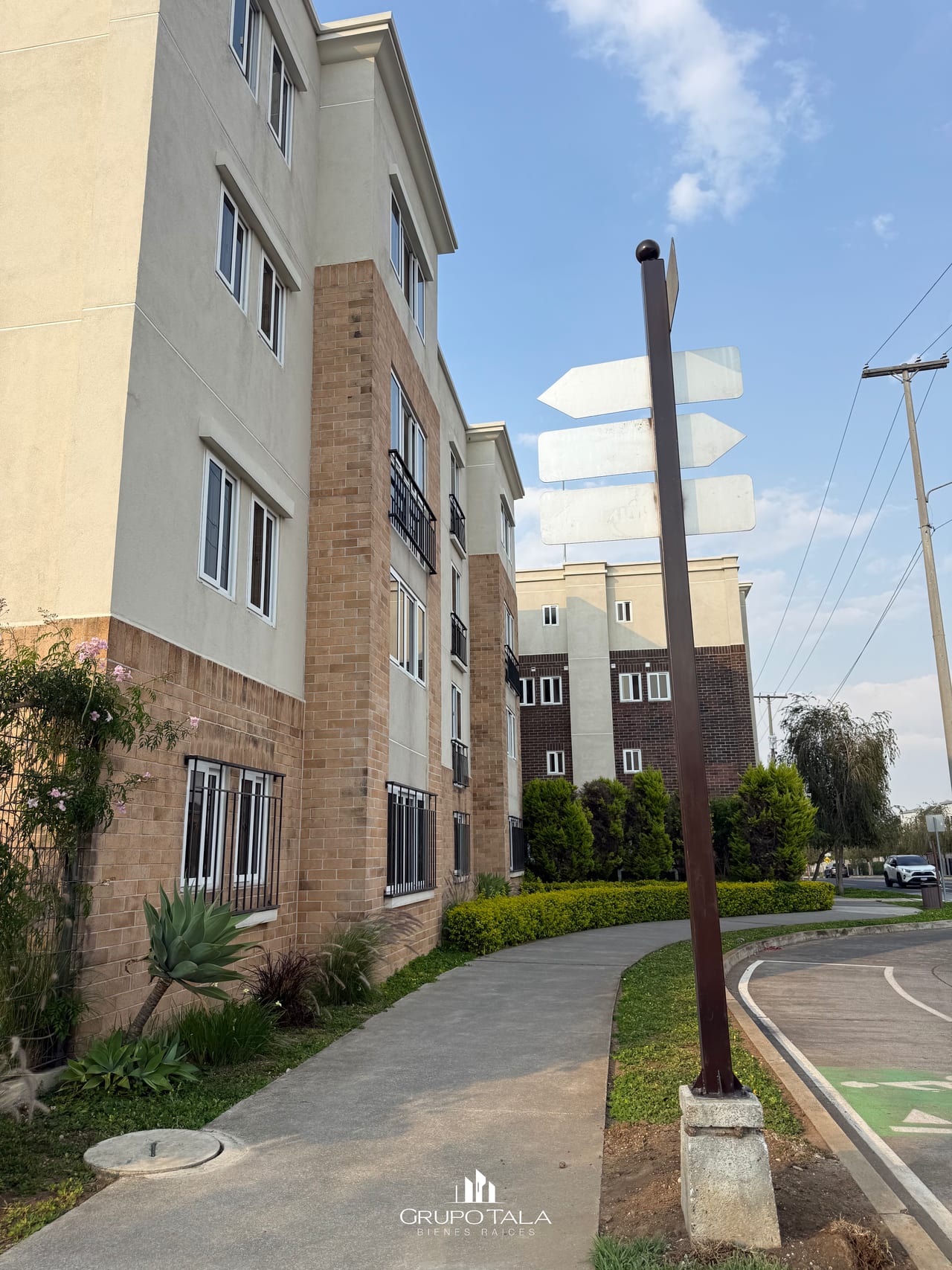Linda villa en Condado naranjo — Apartamento en Venta en Zona 4 Mixco, Guatemala, Ciudad — foto 3 de 5