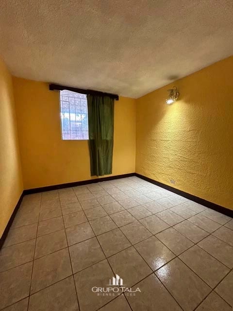 GRUPO TALA VENDE – CASA EN VILLA ROMANA | Q575,000 NEGOCIABLE — Casa en Venta en Villa Nueva, Guatemala, Ciudad — foto 2 de 5
