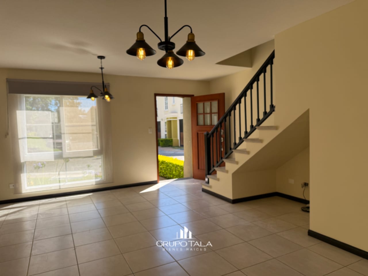 GRUPO TALA vende Condado Naranjo casa — Casa en Venta en Zona 4 Mixco, Guatemala, Ciudad — foto 1 de 4