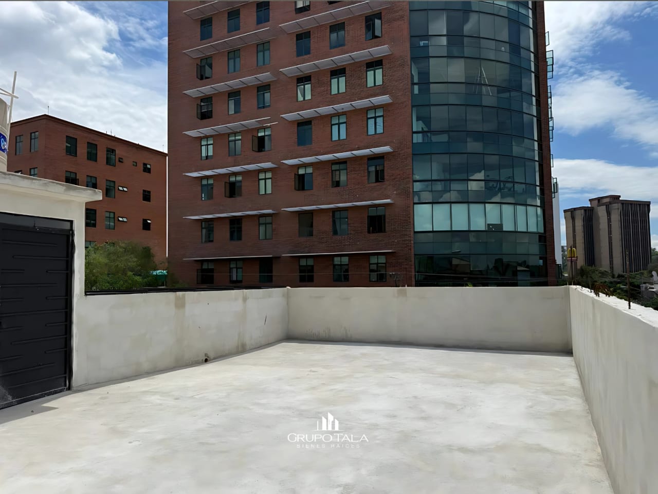 Amplio Edificio en Renta zona 4 🏢 — Edificio en Alquiler en Zona 4, Guatemala, Ciudad — foto 6 de 8
