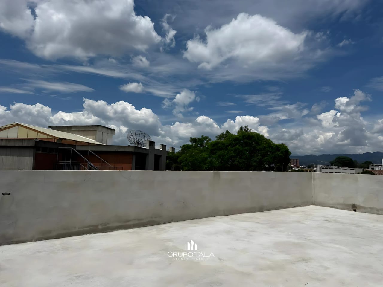Amplio Edificio en Renta zona 4 🏢 — Edificio en Alquiler en Zona 4, Guatemala, Ciudad — foto 7 de 8