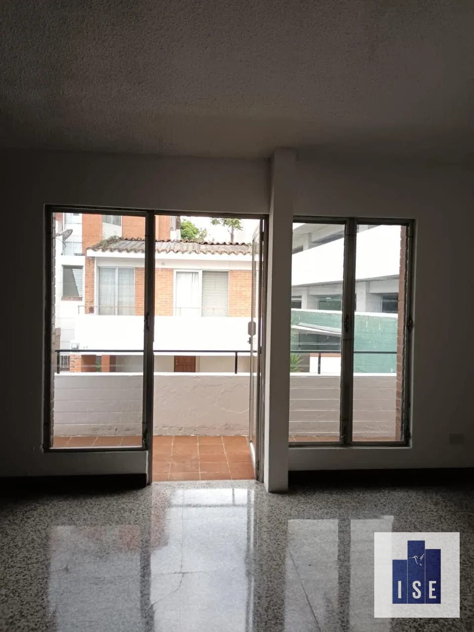 Casa en Alquiler Z.10 dentro de condominio — Casa en Alquiler en Zona 10, Guatemala, Ciudad — foto 4 de 10