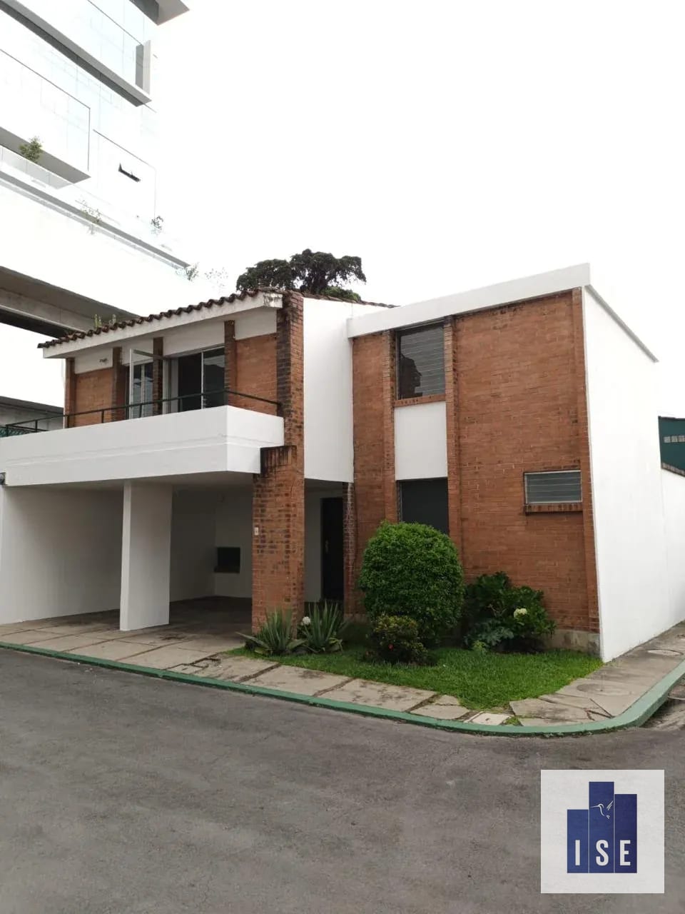 Casa en Alquiler Z.10 dentro de condominio — Casa en Alquiler en Zona 10, Guatemala, Ciudad — foto 6 de 10