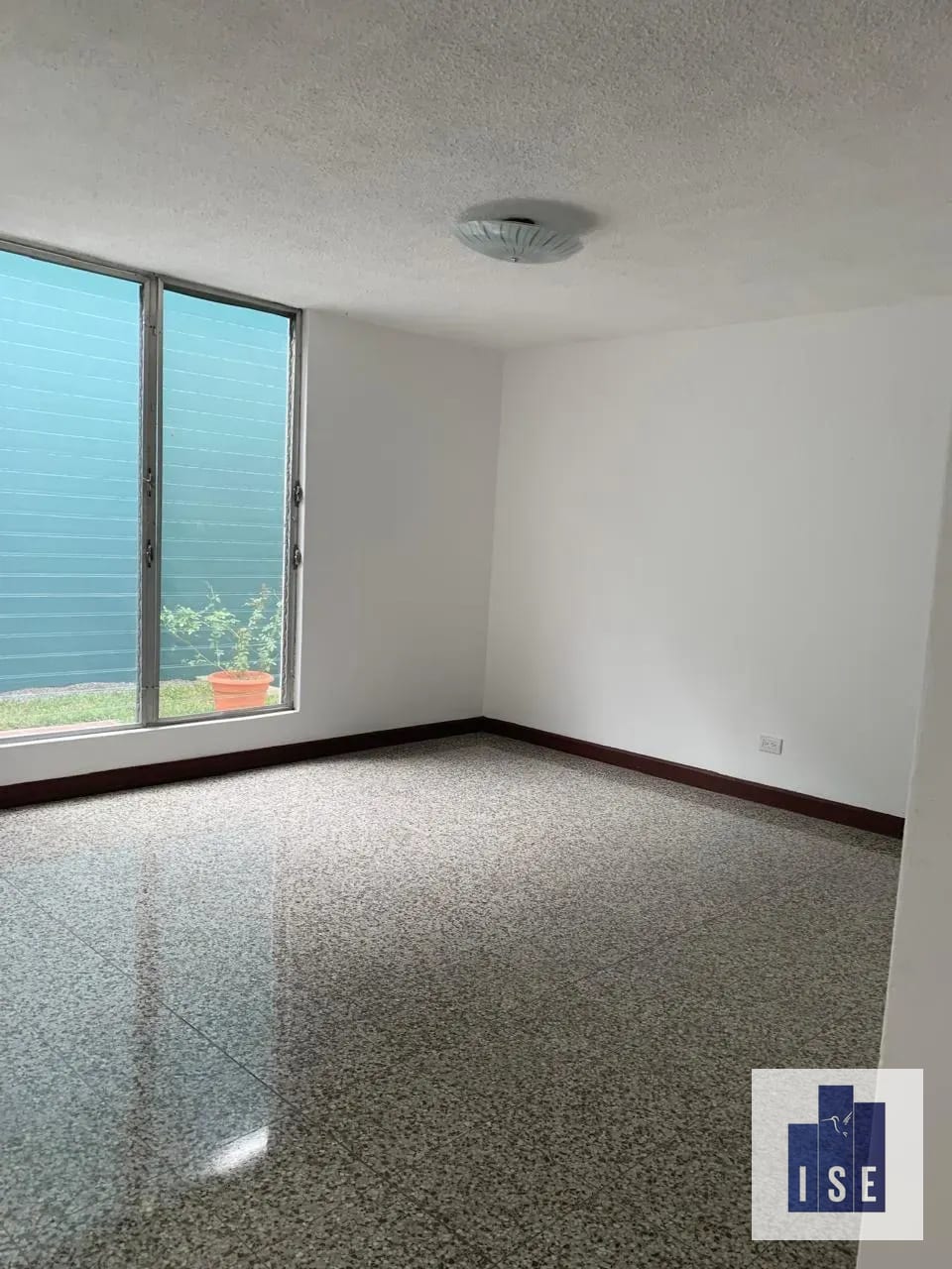 Casa en Alquiler Z.10 dentro de condominio — Casa en Alquiler en Zona 10, Guatemala, Ciudad — foto 9 de 10