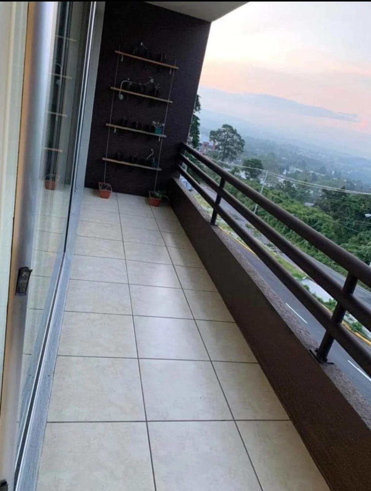 VENDO APARTAMENTO EN EDIFICIO EUZKADI ZONA 16 — Apartamento en Venta en Zona 16, Guatemala, Ciudad — foto 6 de 7