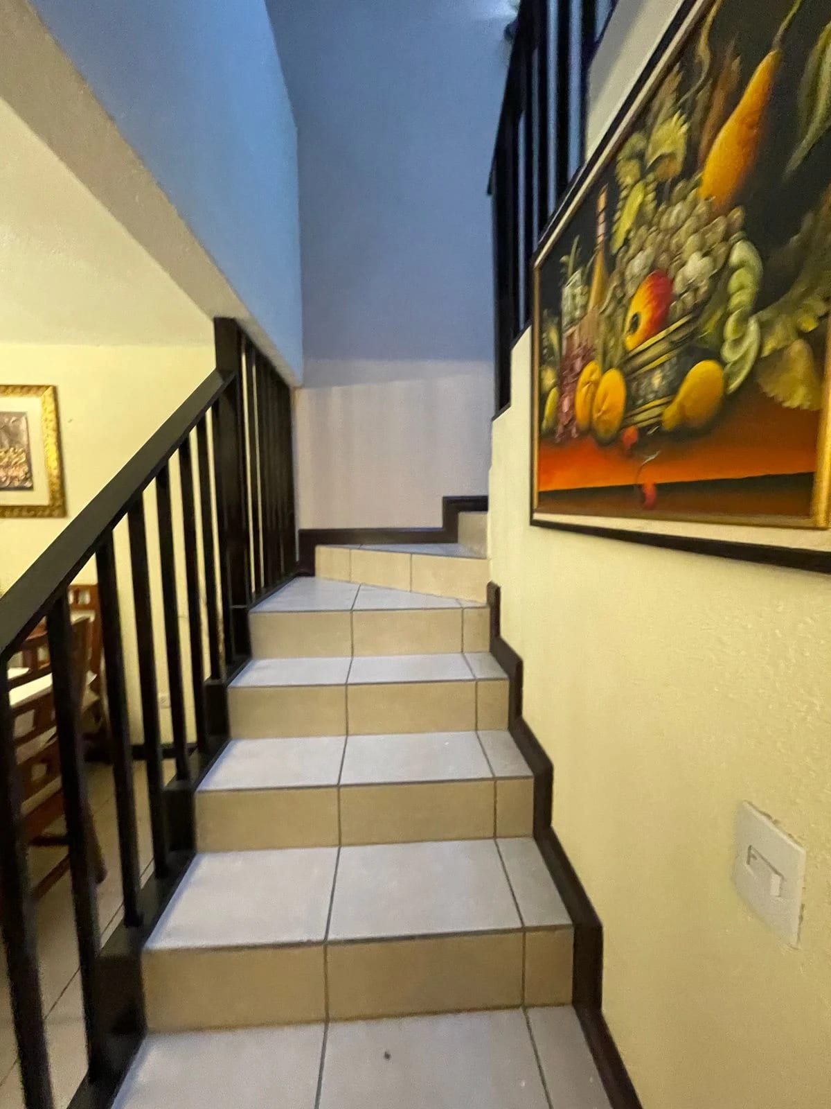VENDO CASA EN RESIDENCIALES LOS OLIVOS ZONA 18 — Casa en Venta en Zona 18, Guatemala, Ciudad — foto 5 de 16