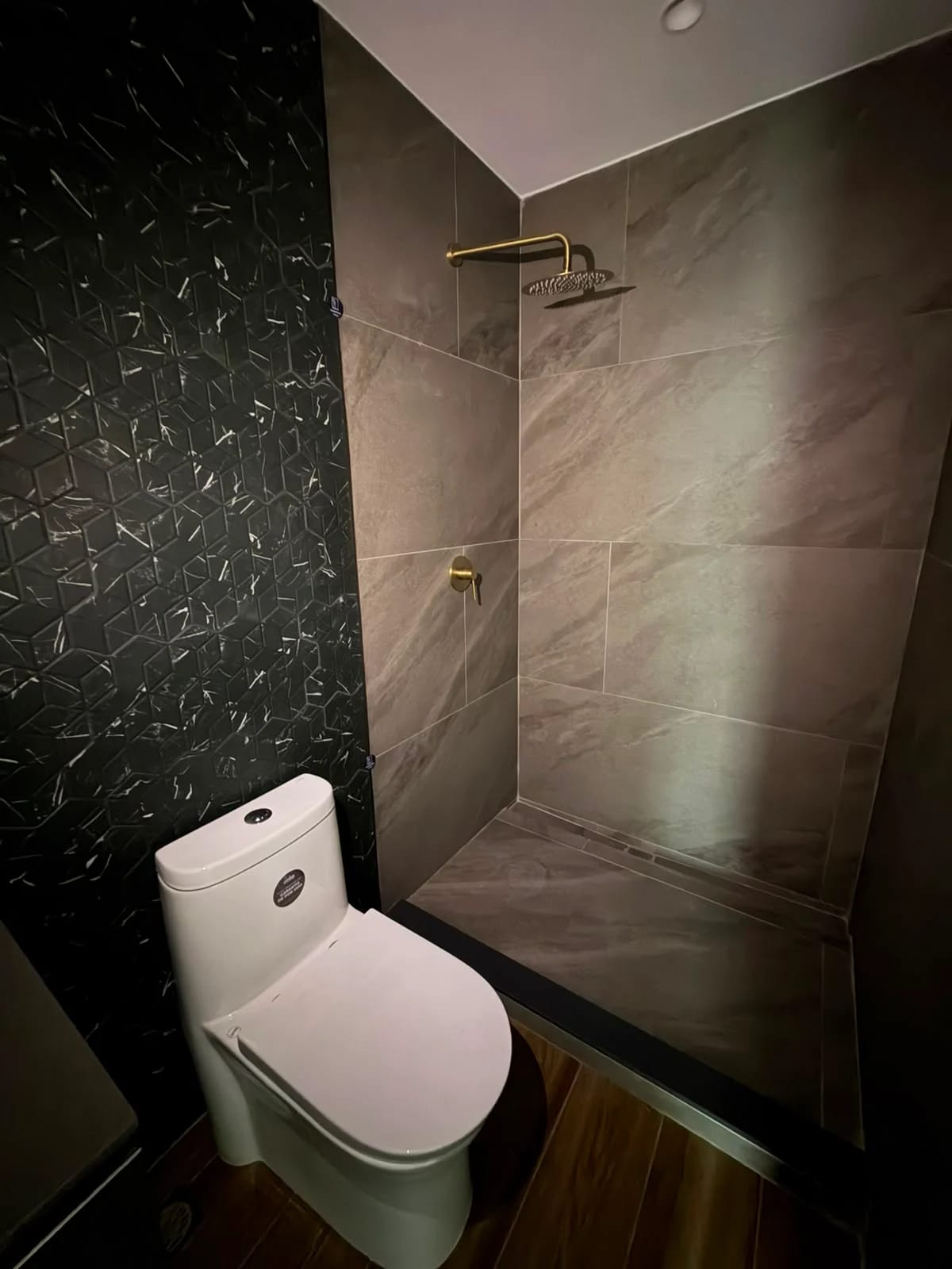 Rento Apartamento con Linea Blanca en Edificio Atarah Zona 10 — Apartamento en Alquiler en Atarah, Zona 10, Guatemala, Ciudad — foto 7 de 17