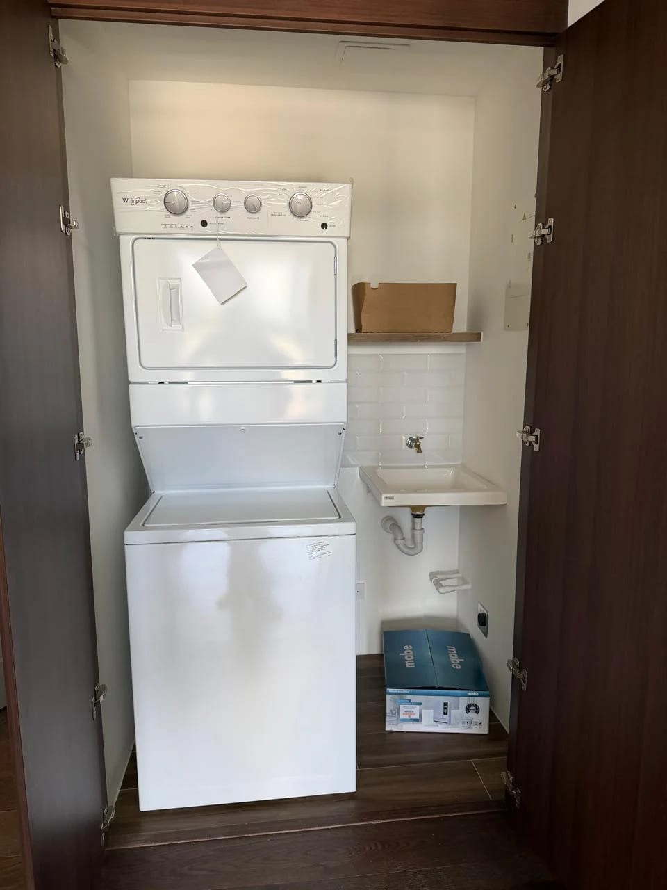 Rento Apartamento con Linea Blanca en Edificio Atarah Zona 10 — Apartamento en Alquiler en Atarah, Zona 10, Guatemala, Ciudad — foto 11 de 17