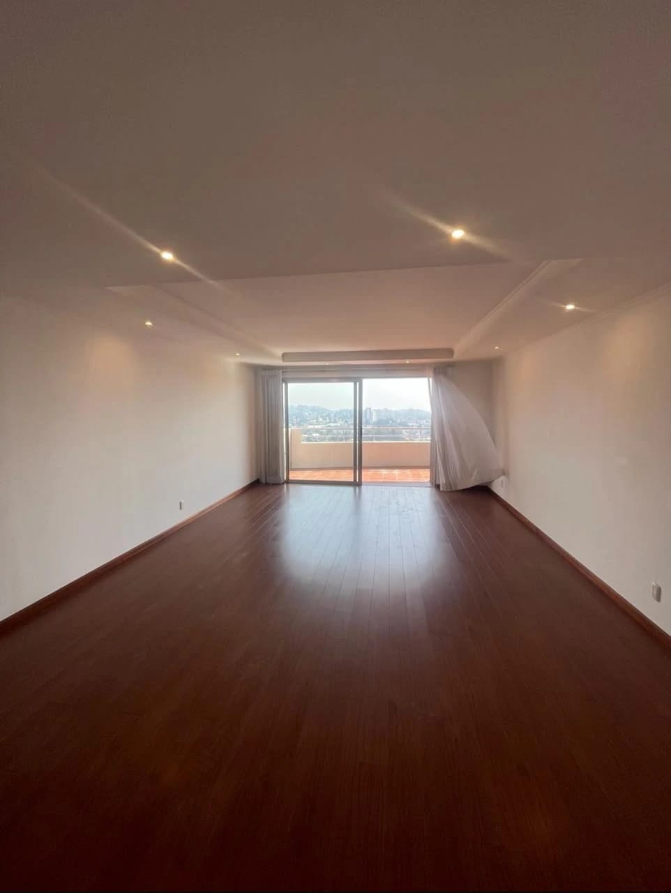 Rento Apartamento en Edificio Botticelli Zona 15 — Apartamento en Alquiler en Botticelli II, Zona 15, Guatemala, Ciudad — foto 1 de 15