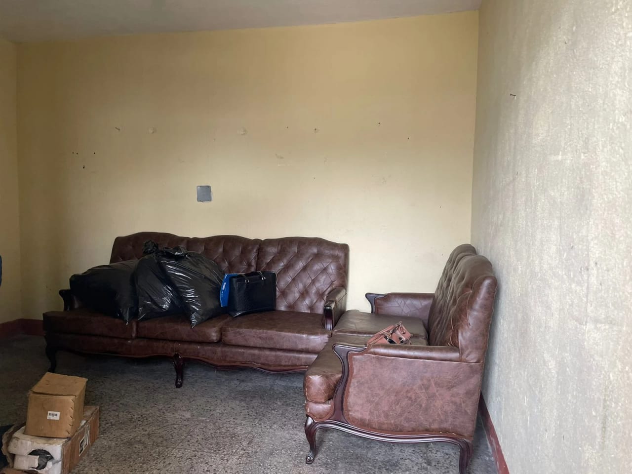 Rento Casa Ideal para Oficinas en Colonia la Brigada Zona 7 de Mixco — Casa en Alquiler en Zona 7 Mixco, Guatemala, Ciudad — foto 8 de 16