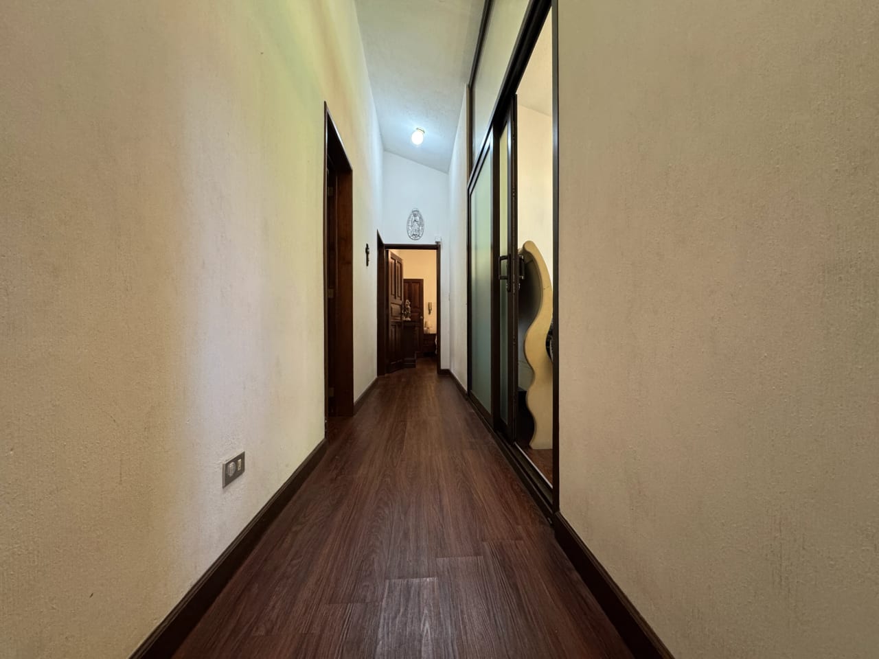 Rento Casa con Excelente Ubicación en San Lucas Sacatepequez — Casa en Alquiler en San Lucas Sacatepéquez, Sacatepéquez — foto 10 de 17