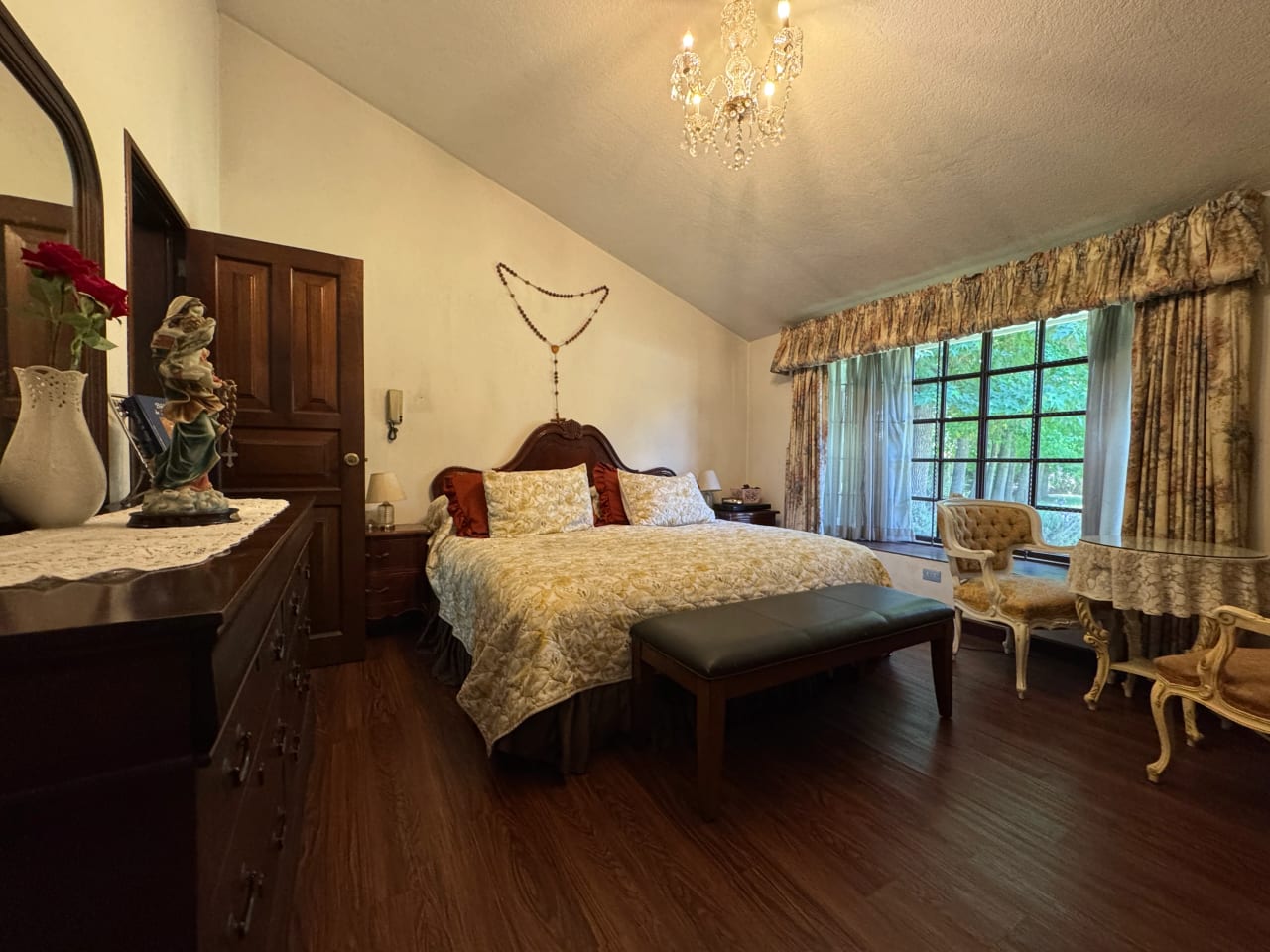 Rento Casa con Excelente Ubicación en San Lucas Sacatepequez — Casa en Alquiler en San Lucas Sacatepéquez, Sacatepéquez — foto 16 de 17