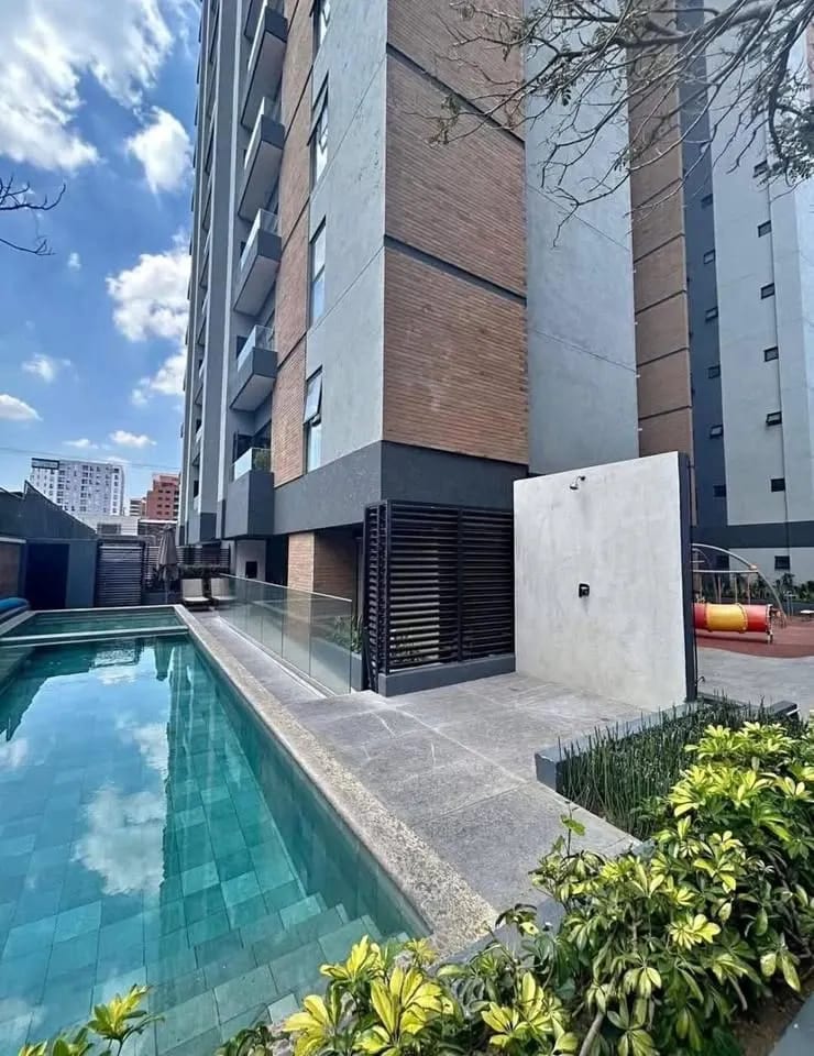 Rento Apartamento Amueblado en Edificio Parque 10 Zona 10 — Apartamento en Alquiler en Parque 10, Zona 10, Guatemala, Ciudad — foto 16 de 16