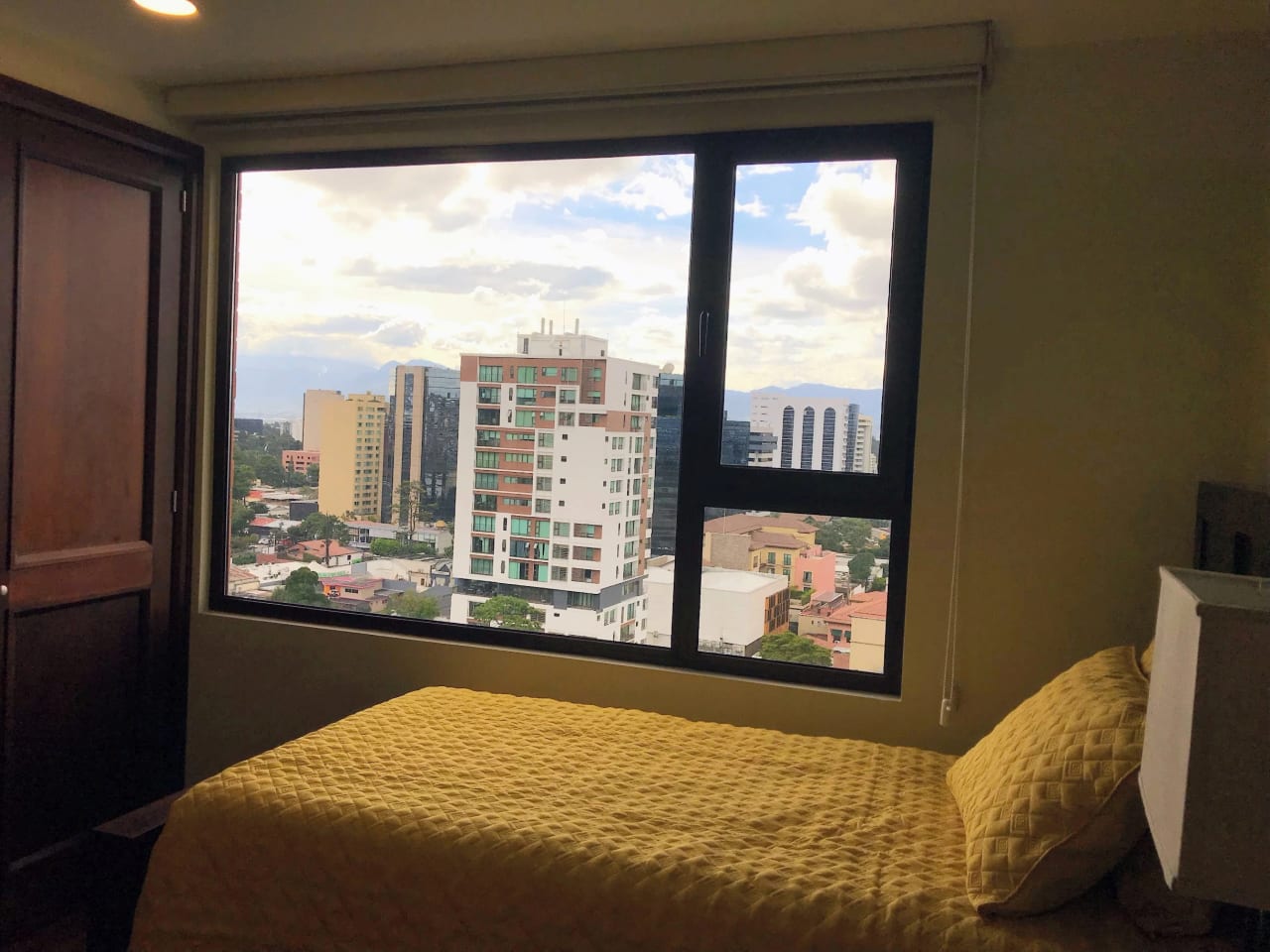 Rento Apartamento Amueblado y Equipado en Edificio Santa Maria Zona 10 — Apartamento en Alquiler en Santa María, Zona 10, Guatemala, Ciudad — foto 15 de 16