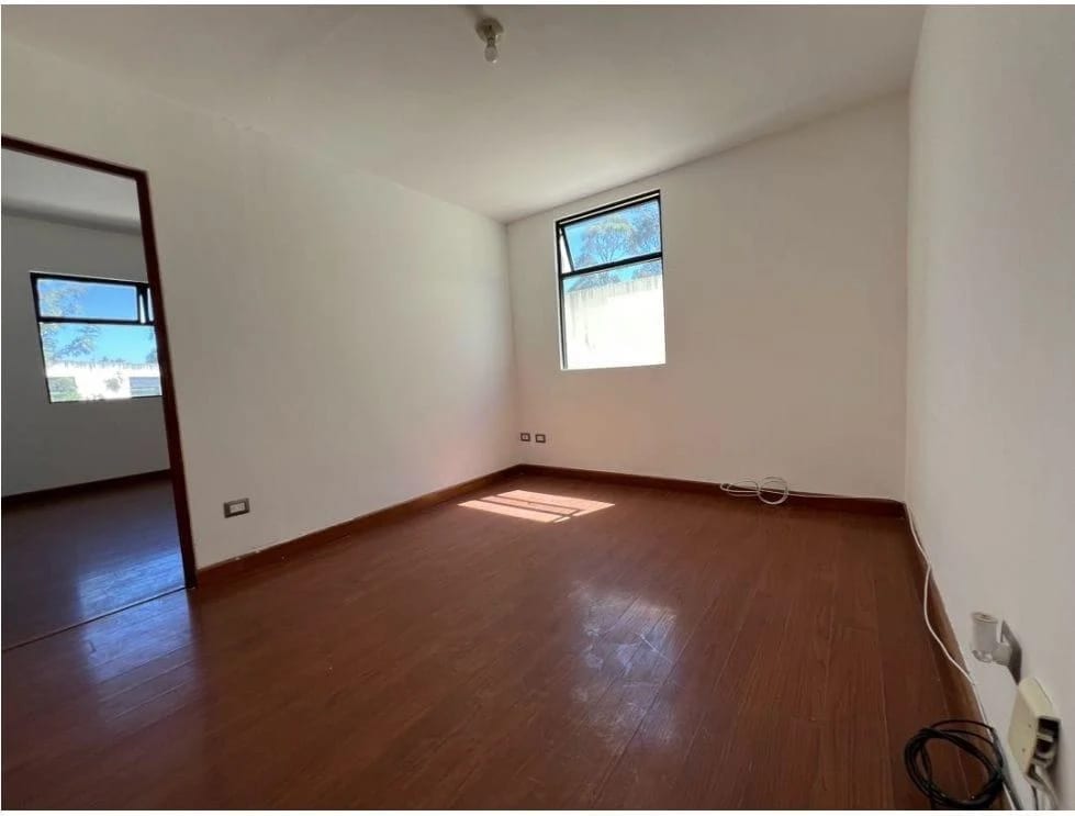 Vendo Casa en Condominio Bosques Escondido Carretera a Fraijanes — Casa en Venta en Bosque Escondido, Carretera a El Salvador, Guatemala, Ciudad — foto 4 de 16