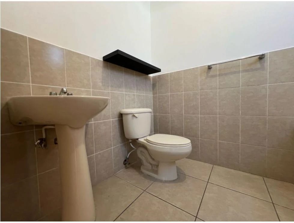 Vendo Casa en Condominio Bosques Escondido Carretera a Fraijanes — Casa en Venta en Bosque Escondido, Carretera a El Salvador, Guatemala, Ciudad — foto 7 de 16
