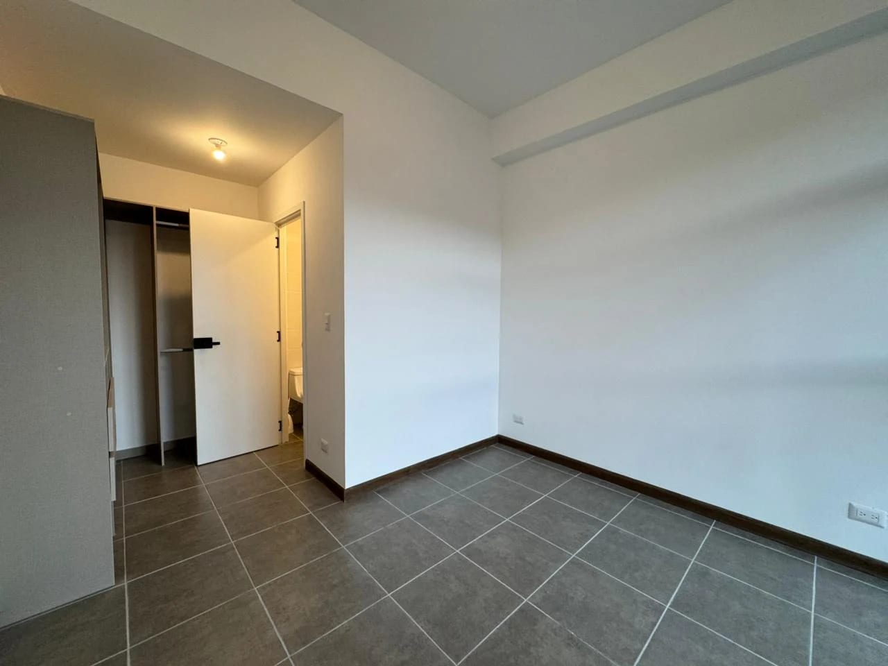 Rento Apartamento de 3 Habs en Quince Esquina Zona 15 — Apartamento en Alquiler en Quince Esquina, Zona 15, Guatemala, Ciudad — foto 8 de 17