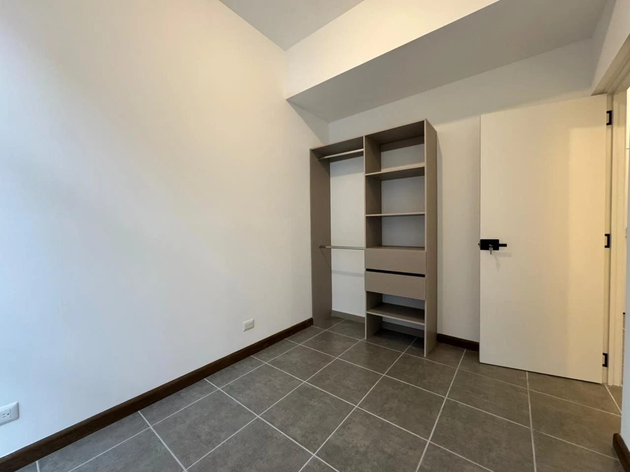 Rento Apartamento de 3 Habs en Quince Esquina Zona 15 — Apartamento en Alquiler en Quince Esquina, Zona 15, Guatemala, Ciudad — foto 13 de 17