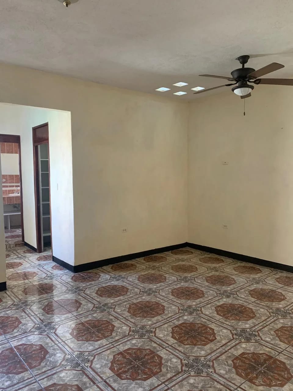 Vendo Casa en Residencial Valle de la Mariposa, Amatitlán. — Casa en Venta en Amatitlán, Guatemala, Ciudad — foto 15 de 17