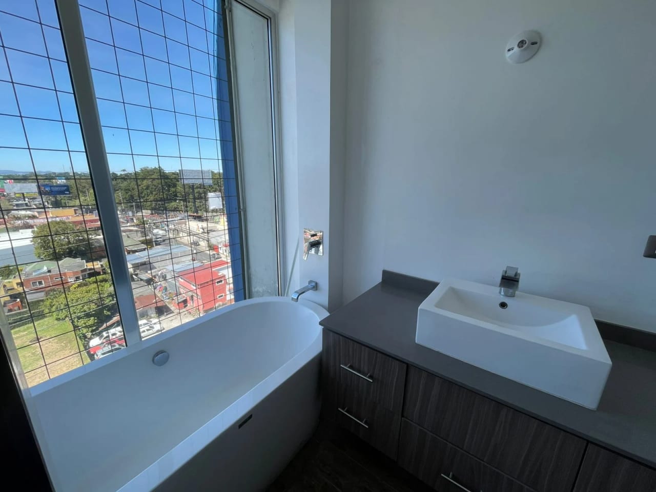 Vendo Apartamento en Edificio Destiny KM. 14.5 CAES — Apartamento en Venta en Destiny Sky Homes, Carretera a El Salvador, Guatemala, Ciudad — foto 4 de 17