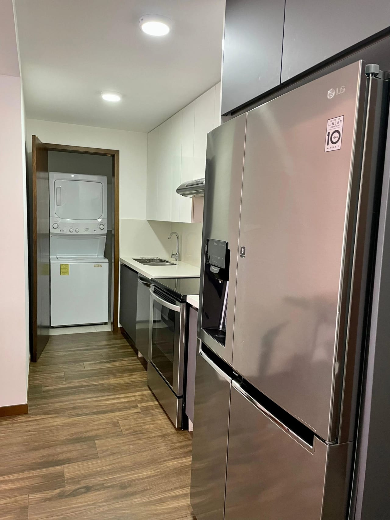 Rento Apartamento Amueblado en Casa Clara Zona 10 — Apartamento en Alquiler en Santa Clara II, Zona 10, Guatemala, Ciudad — foto 4 de 14