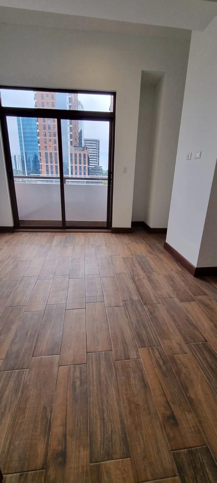Rento Apartamento con Acabados Modernos en Edificio Salvattore Zona 10 — Apartamento en Alquiler en Salvattore, Zona 10, Guatemala, Ciudad — foto 8 de 13