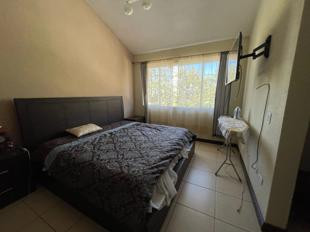 Vendo Casa en Residenciales los Olivos Zona 18 — Casa en Venta en los olivos, Zona 18, Guatemala, Ciudad — foto 7 de 17