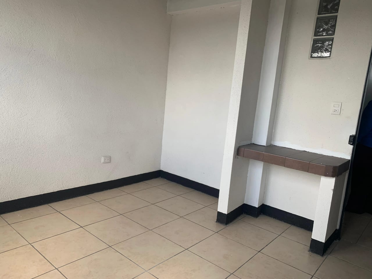 Vendo Inmueble de Uso Mixto en Calle Principal, Calle Marti Zona 6 — Casa en Venta en Zona 6, Guatemala, Ciudad — foto 12 de 17