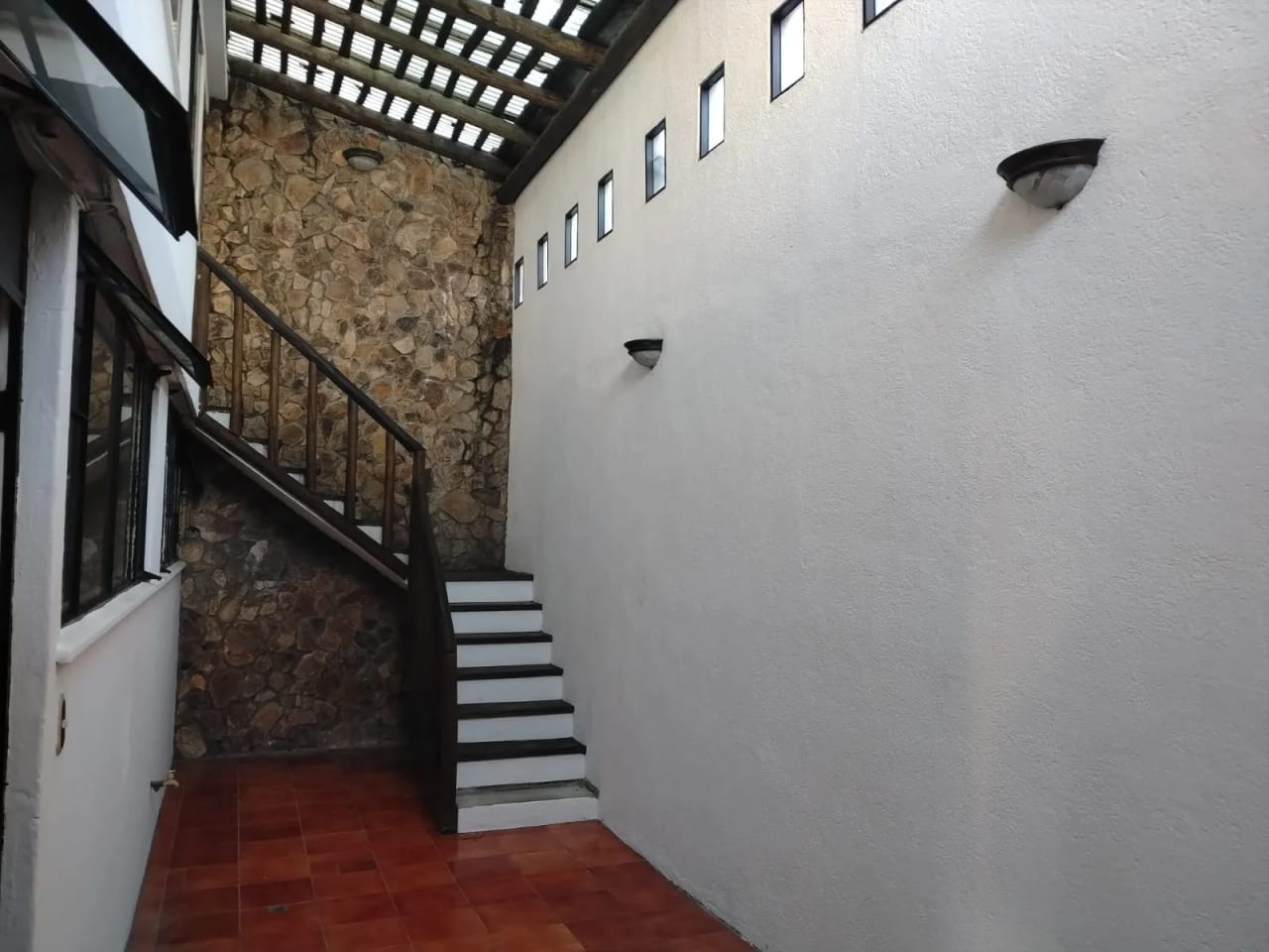 Vendo Casa en Colonia Utatlan I Zona 7 — Casa en Venta en Utatlán I, Zona 7, Guatemala, Ciudad — foto 1 de 13