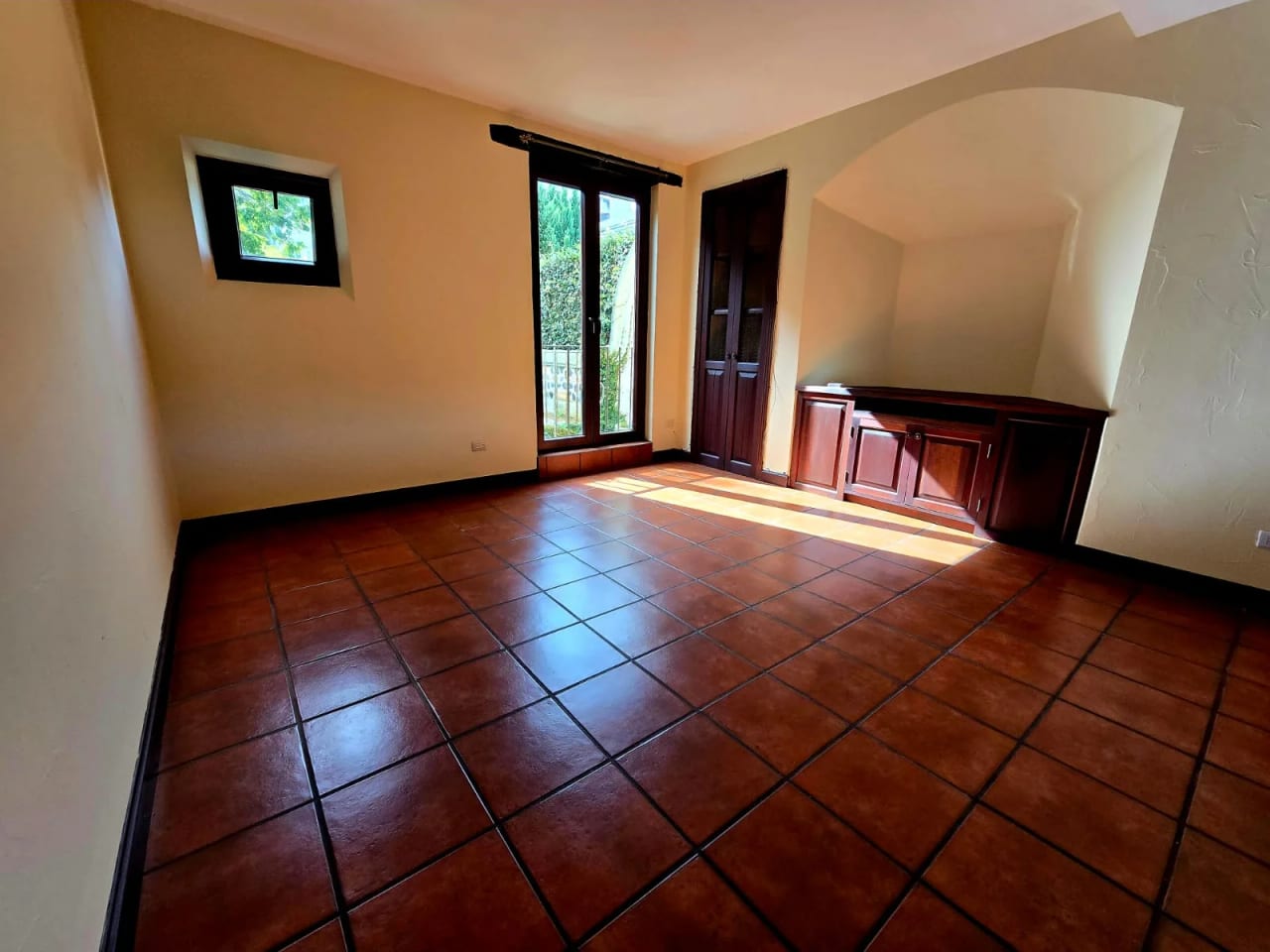 Casa en alquiler estilo colonia en condominio exclusivo en Fraijanes — Casa en Alquiler en Carretera a El Salvador, Guatemala, Ciudad — foto 16 de 17