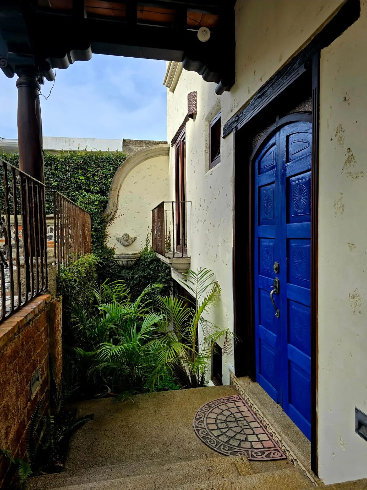 Amplia casa estilo colonial en exclusivo condominio en Fraijanes — Casa en Venta en La Foresta, Carretera a El Salvador, Guatemala, Ciudad — foto 9 de 17