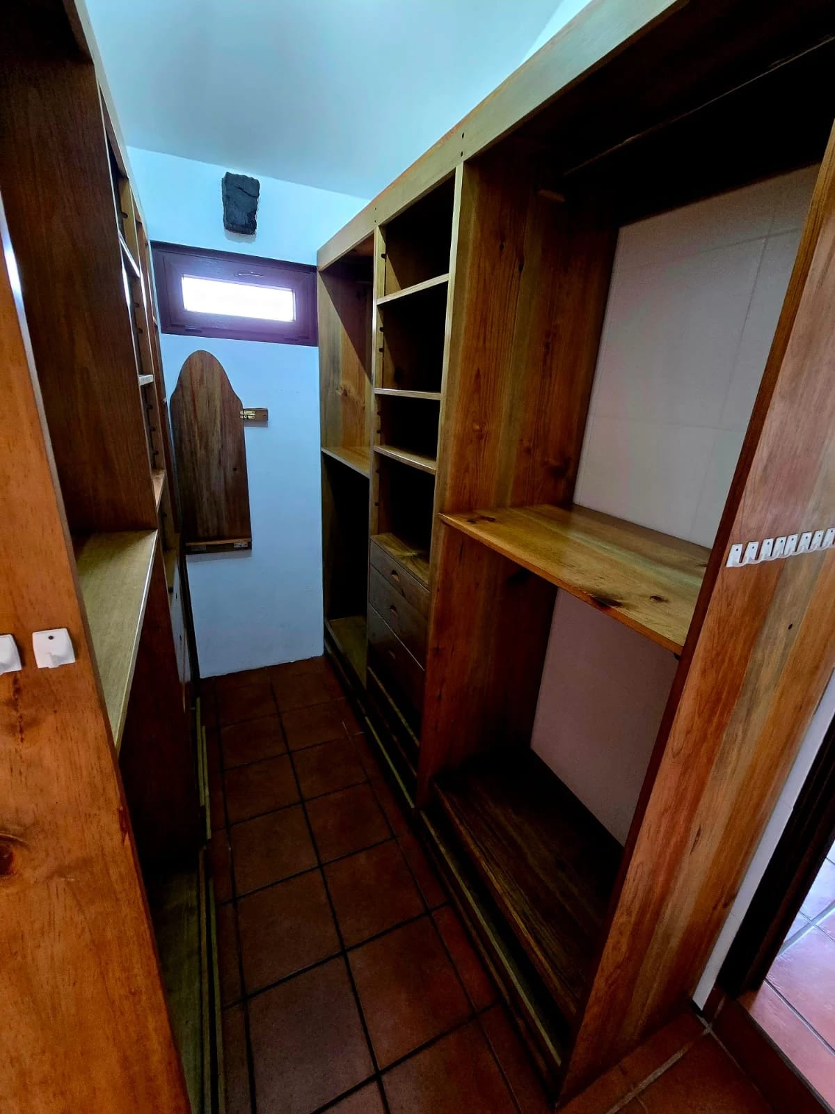 Amplia casa estilo colonial en exclusivo condominio en Fraijanes — Casa en Venta en La Foresta, Carretera a El Salvador, Guatemala, Ciudad — foto 15 de 17