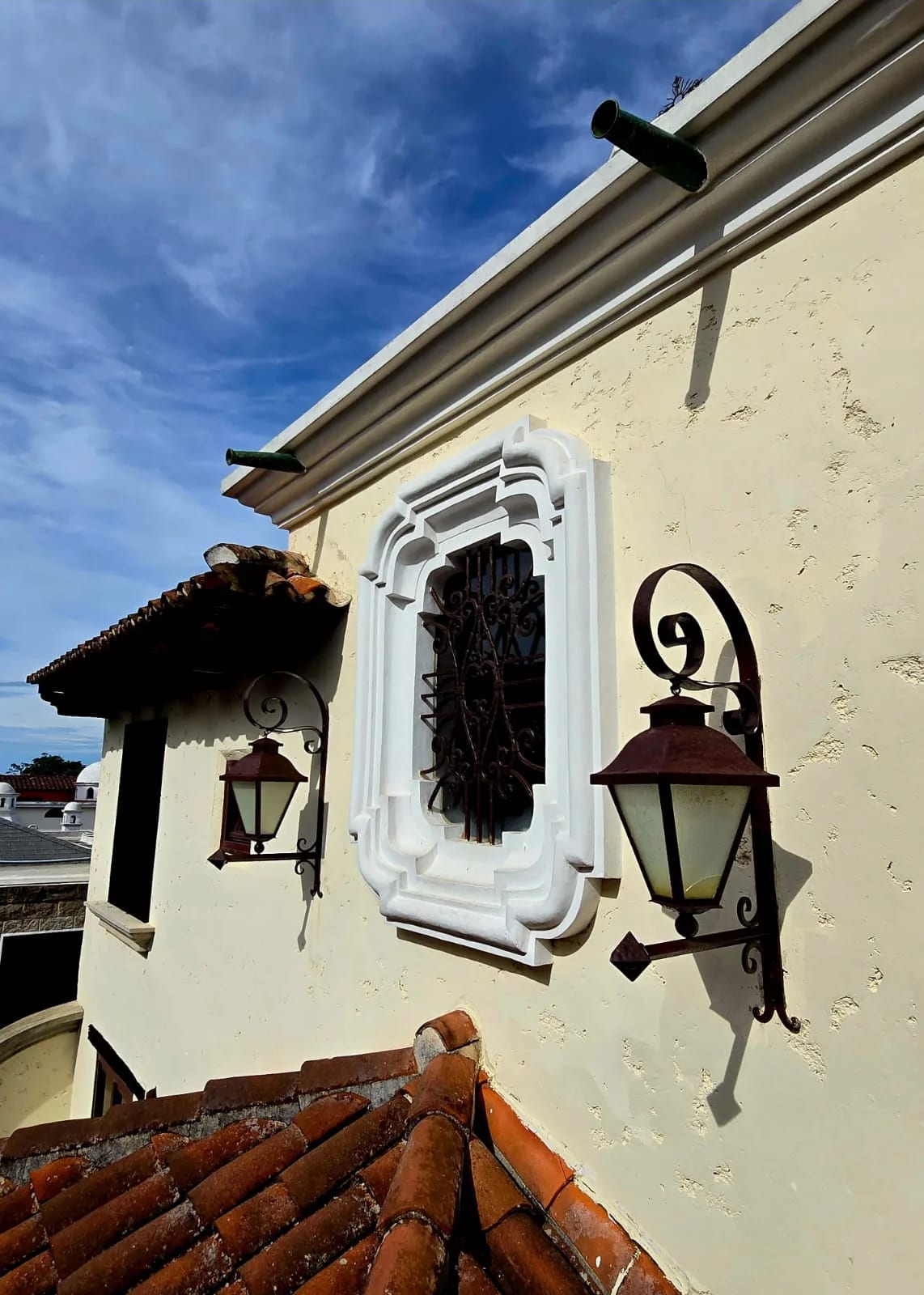 Amplia casa estilo colonial en exclusivo condominio en Fraijanes — Casa en Venta en La Foresta, Carretera a El Salvador, Guatemala, Ciudad — foto 16 de 17
