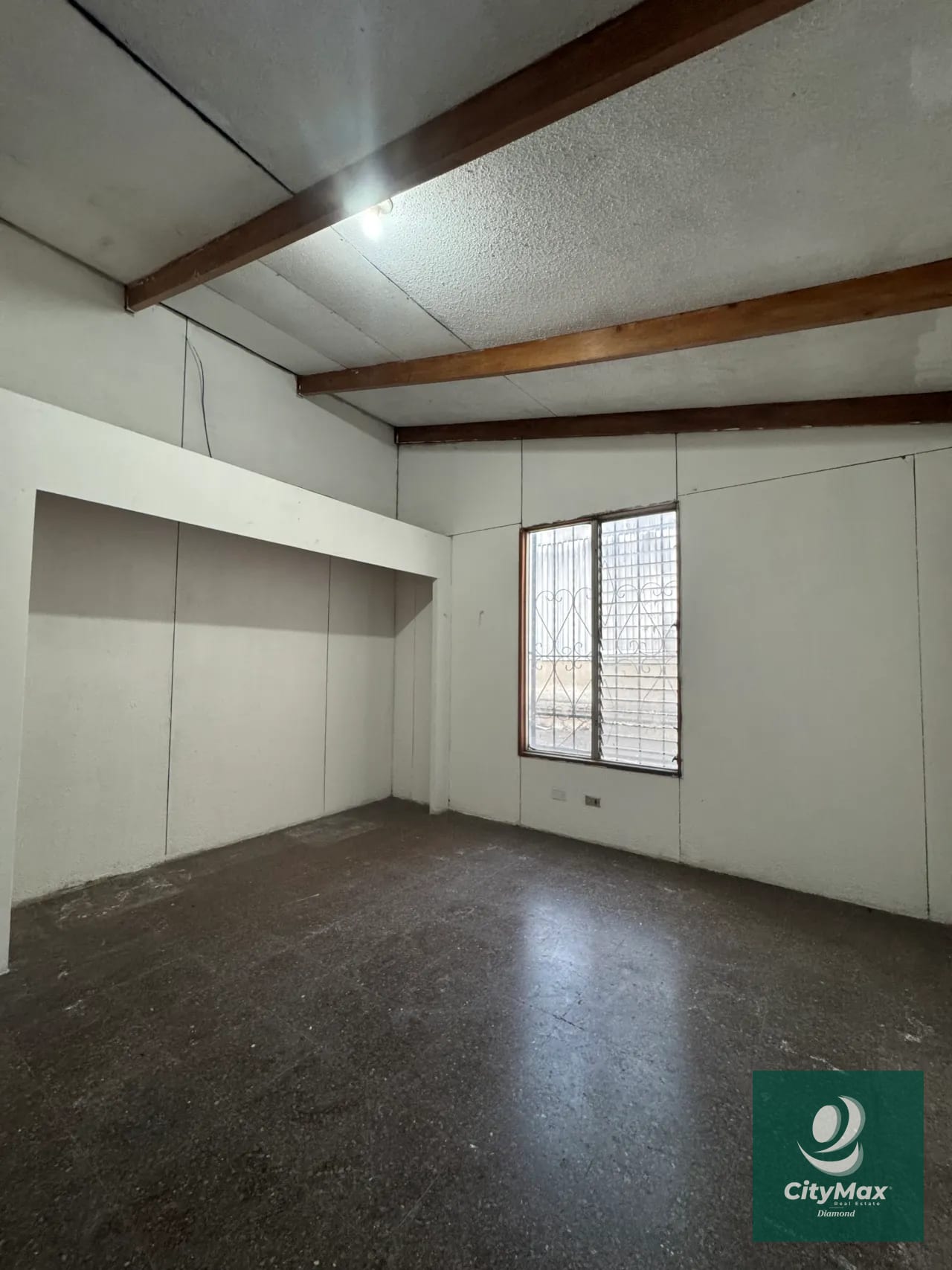 Casa en renta para oficinas zona 9 — Casa en Alquiler en Zona 9, Guatemala, Ciudad — foto 5 de 15