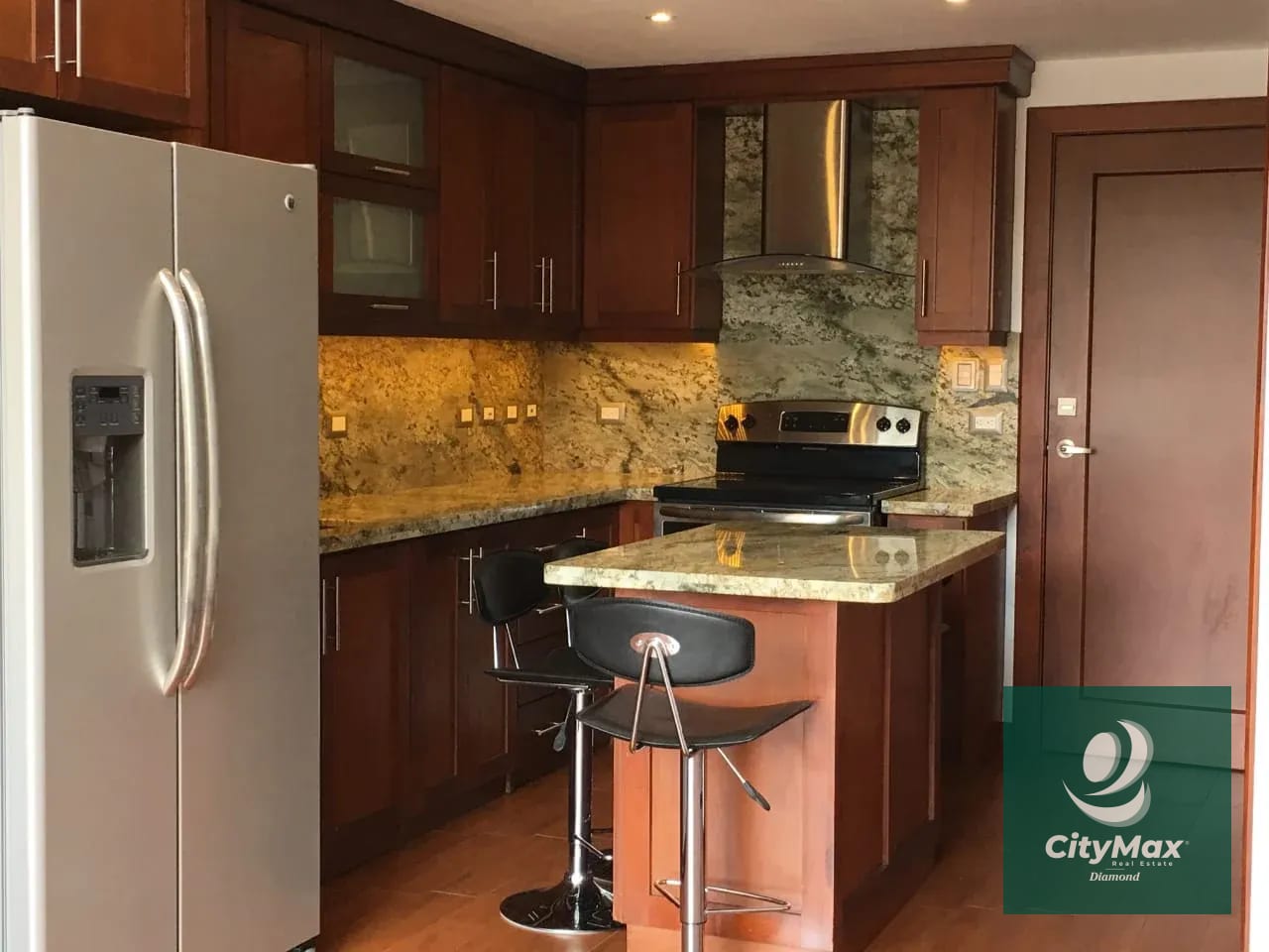 Apartamento en renta en zona 16 — Apartamento en Alquiler en La Montaña, Zona 16, Guatemala, Ciudad — foto 3 de 11