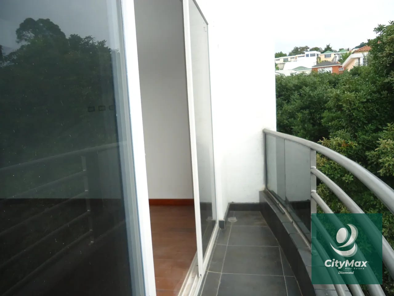 Apartamento en renta en zona 16 — Apartamento en Alquiler en La Montaña, Zona 16, Guatemala, Ciudad — foto 10 de 11