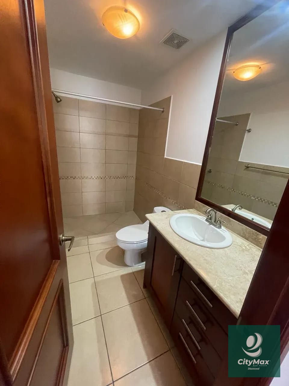 Apartamento AMPLIO en renta en zona 15 — Apartamento en Venta en Botticelli II, Zona 15, Guatemala, Ciudad — foto 6 de 17