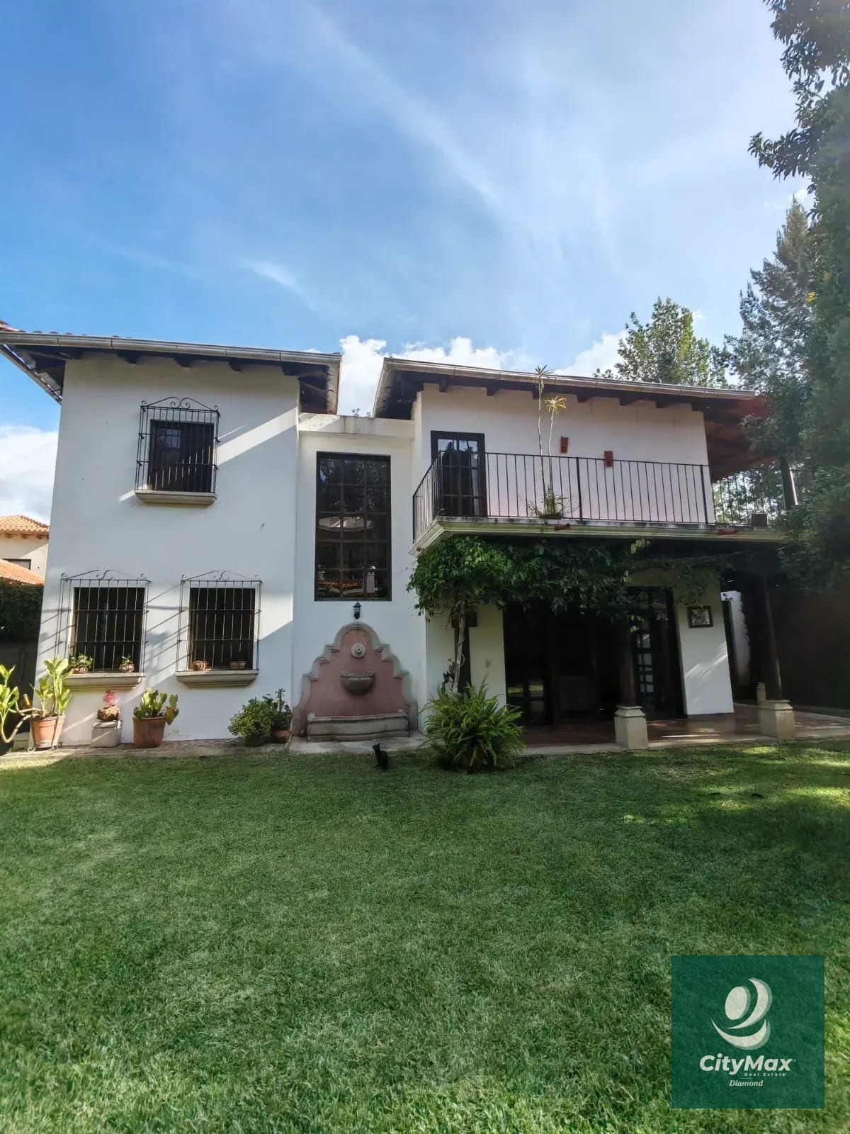 Casa en renta en Antigua Guatemala cerca del Casco — Apartamento en Alquiler en Antigua, Sacatepéquez — foto 1 de 17