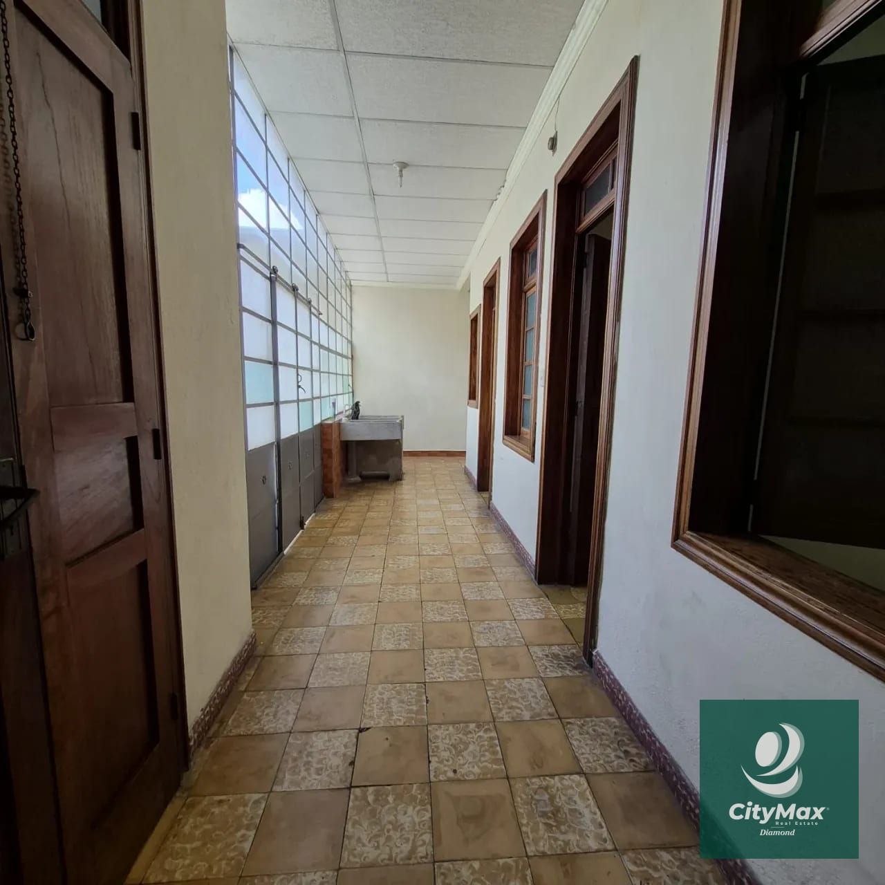 Alquiler casa para oficinas en Zona 1 Centro Historico — Casa en Alquiler en Zona 1, Guatemala, Ciudad — foto 14 de 17