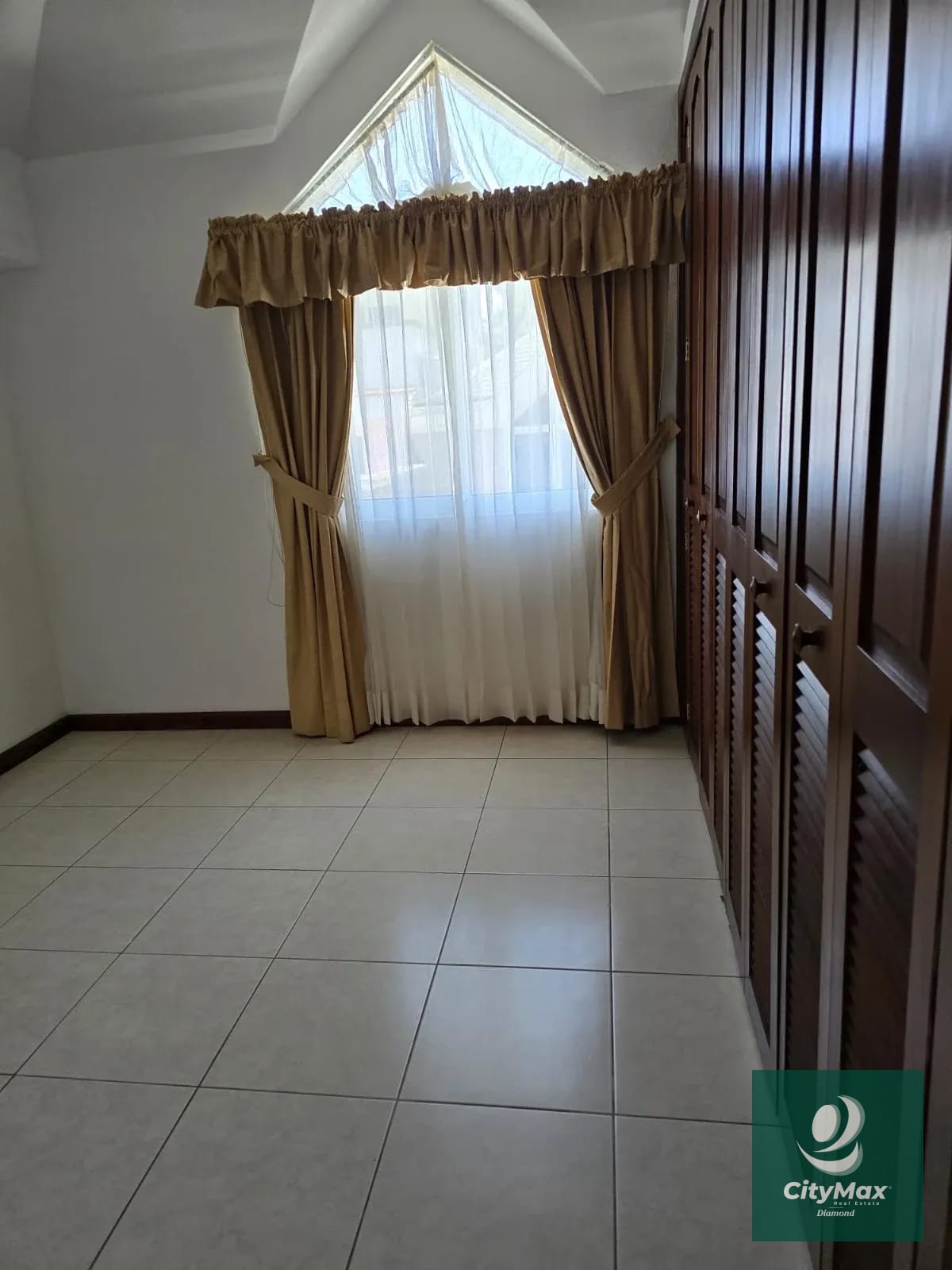 Casa en renta en condomominio en área exclusiva de zona 14 — Casa en Alquiler en Zona 14, Guatemala, Ciudad — foto 16 de 16